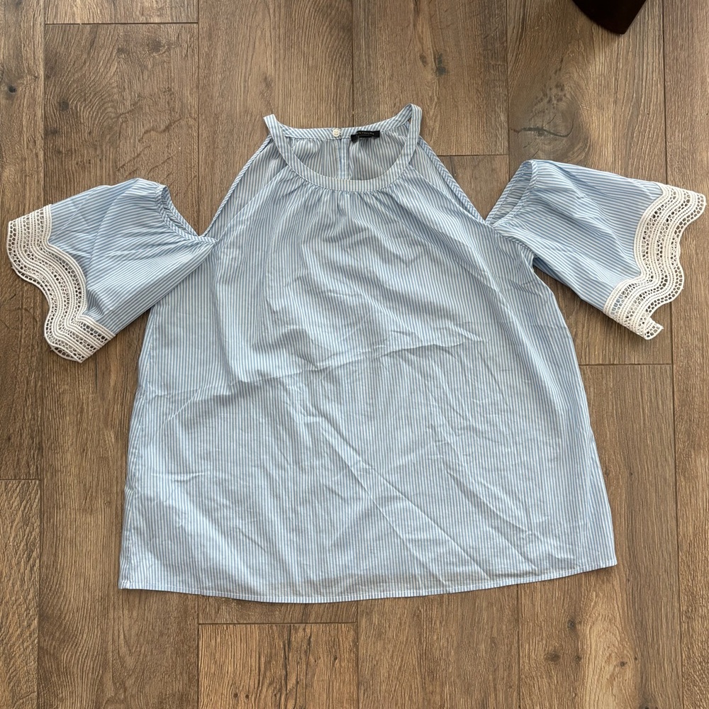 Ann Taylor Light Blue Striped Top Cold Shoulder with Lace Accents Small - Picture 2 of 10